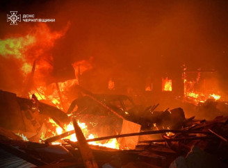 Прикордонні громади Чернігівщини знову під вогнем: за добу — серія атак дронами та мінометами