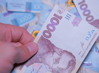 Космічні зарплати в "Нафтогазі": скільки щомісяця платять голові компанії та членам правління 