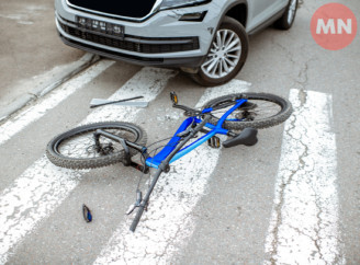 У Ніжині водій збив велосипедиста: постраждалого госпіталізували 