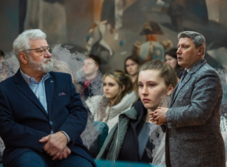 Круглий стіл у Ніжині: вшанування полеглих воїнів, згадки про війну