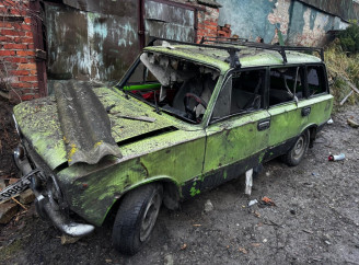 Атака РФ по Новгороду-Сіверському: пошкоджені будинки, магазин і транспорт