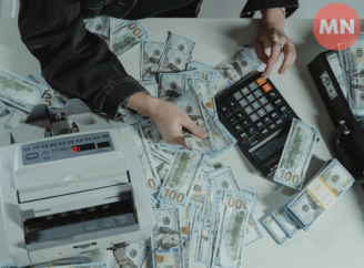 Псевдобанкіри ошукали двох жителів Чернігівщини: люди втратили понад 170 тисяч гривень і тисячу доларів