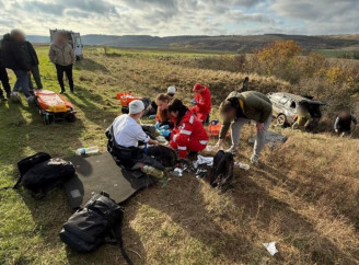 На Одещині семеро чоловіків на BMW X5 намагалися прорвати кордон і потрапили до лікарні