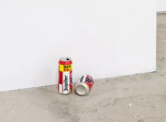 Працівник музею випадково викинув у смітник витвір мистецтва