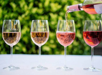 Українці віддають перевагу міцному алкоголю та дешевому імпортному вину — NV