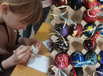 Світ писанки: у Ніжині понад 350 учасників розписали великодні обереги в музеї Спаського