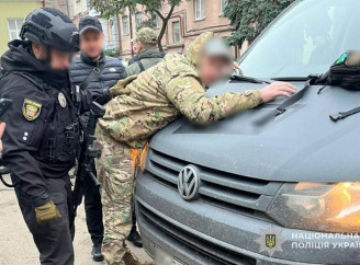 У Тернополі затримали групу військових, які викрадали людей і вимагали гроші