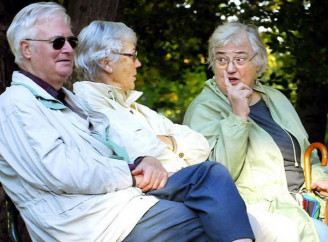 Комфортне проживання в Одесі та програми реабілітації — приватний будинок для людей похилого віку «Вілла Добра»