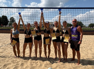 У Ніжині відбувся кубок з пляжного волейболу серед жіночих команд