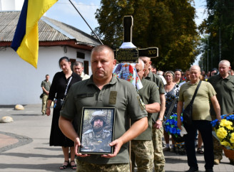 Ніжин попрощався з Воїном — Олександром Іщенком