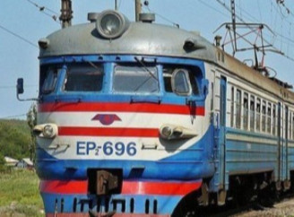 Через відсутність напруги поїзди на Чернігівщині курсують із затримкою