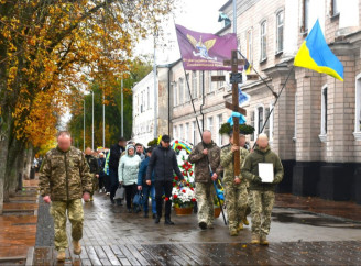 Ніжин попрощався з Воїном — Юрієм Васільєвим