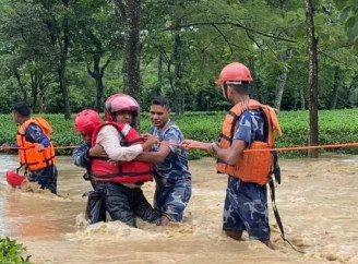 У Непалі зливи спричинили повені та зсуви: загинули десятки людей