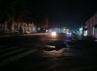 Ніжин у темряві: як виглядає вечірнє місто - Фото