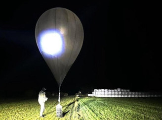 Метеокулі з Білорусі паралізували роботу аеропорту Вільнюса