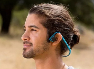 Як обрати навушники для бігу та активного відпочинку?
