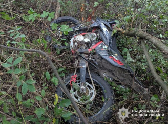 На Чернігівщині внаслідок ДТП загинув мотоцикліст: поліція розшукує свідків