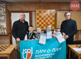 У Ніжині стартував другий етап Всеукраїнських шкільних ліг «Пліч-о-пліч» з шахів