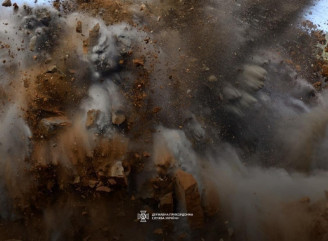 Сім вибухів: росіяни обстріляли села в прикордонні Чернігівщини