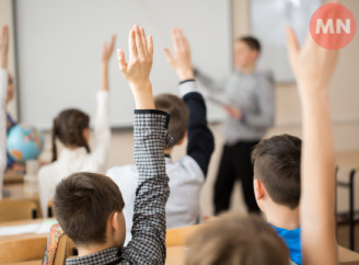 У Ніжині школярі навчатимуться очно попри тривалі повітряні тривоги