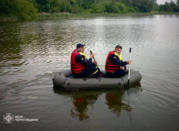 Із річки Сейм підняли тіло потопельника