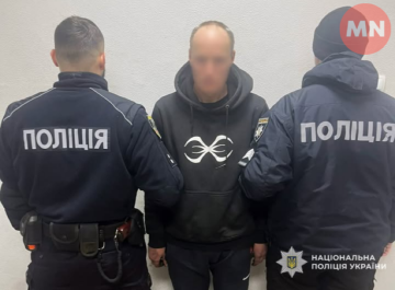 На Чернігівщині затримали чоловіка, підозрюваного у крадіжці з автомобіля