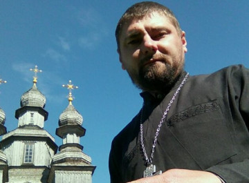 Могили поблизу храмів на Чернігівщині: кого хоронили біля церкви