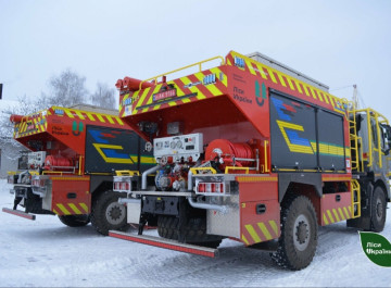 Для гасіння пожеж у важкодоступних лісових масивах: Ніжинському надлісництву передали пожежні автівки