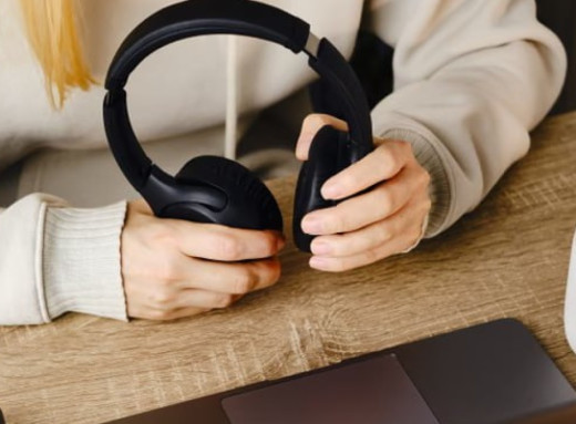 У протестованих навушниках виявили потенційно небезпечні хімікати — результати дослідження фото