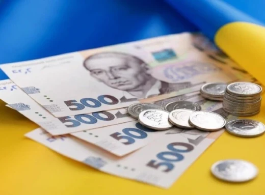 Зарплати українців збільшать на 8,5%: прогноз уряду фото
