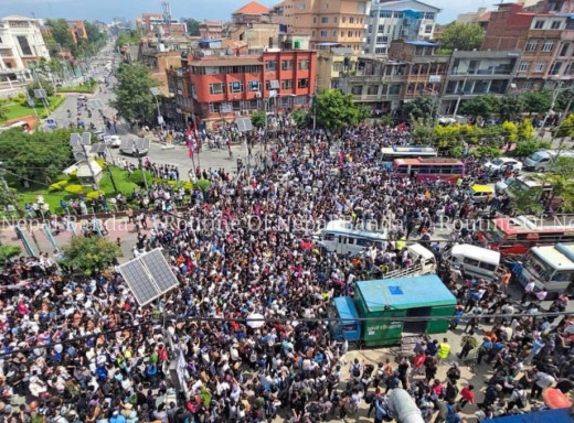У Непалі загинули 19 людей під час протестів проти блокування соцмереж фото У Непалі загинули 19 людей під час протестів проти блокування соцмереж фото