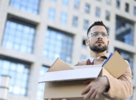 У світі розпочалася нова хвиля масових звільнень у провідних корпораціях фото У світі розпочалася нова хвиля масових звільнень у провідних корпораціях фото