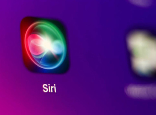 Apple підозрюють у незаконному записі розмов користувачів через Siri фото