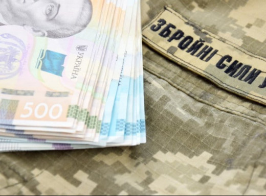 Парламент підвищив щомісячні виплати родинам загиблих героїв до 12 тисяч гривень фото