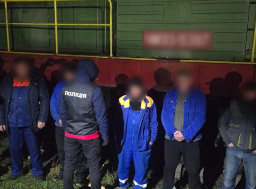 На Закарпатті викрили схему розкрадання пального з локомотивів «Укрзалізниці» фото