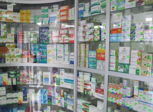 У Ніжині чоловік викрав ліки з аптеки: подробиці фото