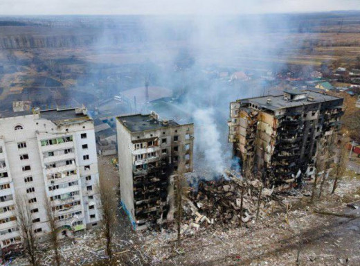 Reuters повідомило про скорочення поїздок іноземних експертів у справах про воєнні злочини Росії фото