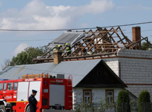 Reuters: російські дрони змушують авіакомпанії переглядати маршрути над Європою фото