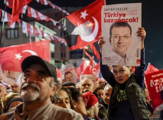 Меру Стамбула Імамоглу загрожують сотні років в’язниці у справі про корупцію фото