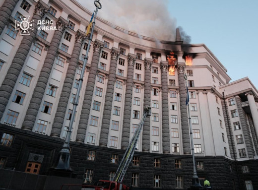 Наймасштабніша атака РФ: у ніч на 7 вересня сили ППО збили понад 750 повітряних цілей фото Наймасштабніша атака РФ: у ніч на 7 вересня сили ППО збили понад 750 повітряних цілей фото