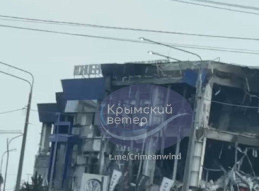 У Севастополі дрони влучили в об’єкт Алмаз Антей: що відомо про атаку фото