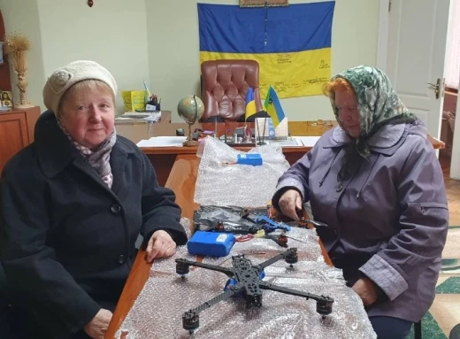 Як дві пенсіонерки придбали дрони-камікадзе для наших Воїнів (Фото) фото