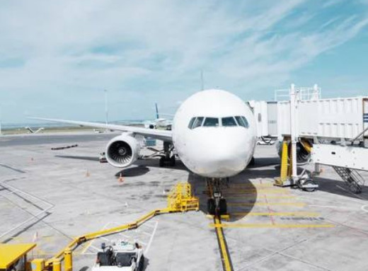 У Європі попередили про можливі скасування рейсів через дефіцит авіапального фото