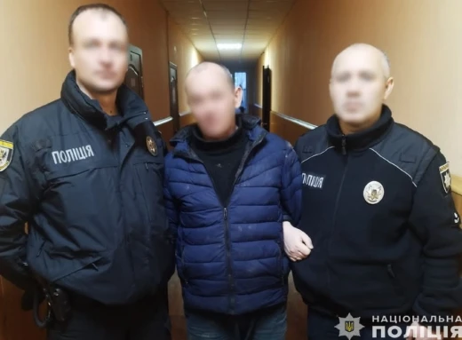 На Чернігівщині чоловік намагався зґвалтувати свою 17-річну падчерку  фото