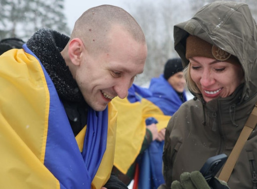 Перший обмін у 2026 році: в Україну повернули 157 військових і цивільних фото