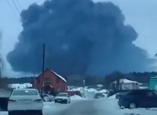 У Брянській області РФ дрон атакував нафтобазу, спалахнула потужна пожежа фото