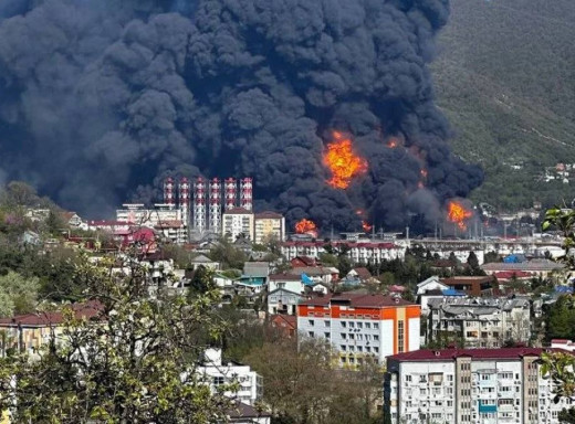 У Туапсе не планують скасовувати туристичний сезон після «нафтових дощів» фото