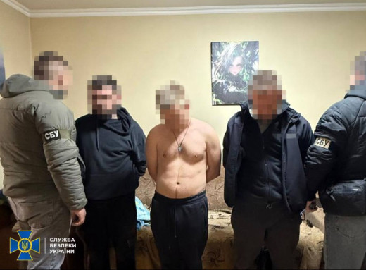 Теракт у Дарницькому районі Києва: під варту взяли трьох підозрюваних фото