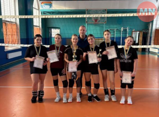 У Ніжині відбувся новорічний турнір з пляжного волейболу серед юних спортсменок фото