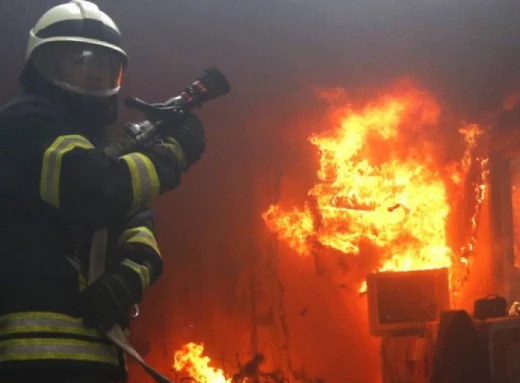 На Ніжинщині під час пожежі будинку загинув чоловік фото